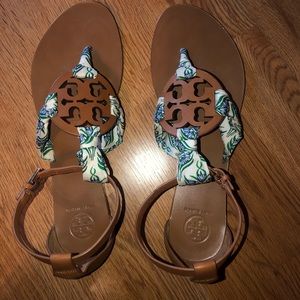 Tory Burch Miller scarf sandal. Size 8.5
